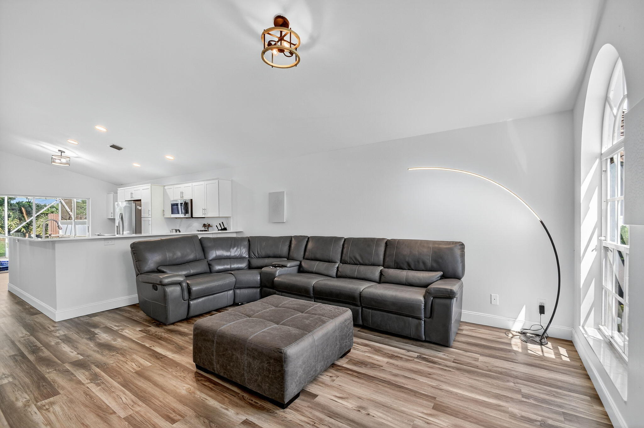 WELLINGTONS EDGE PAR 76 PH 1 - Residential Lease