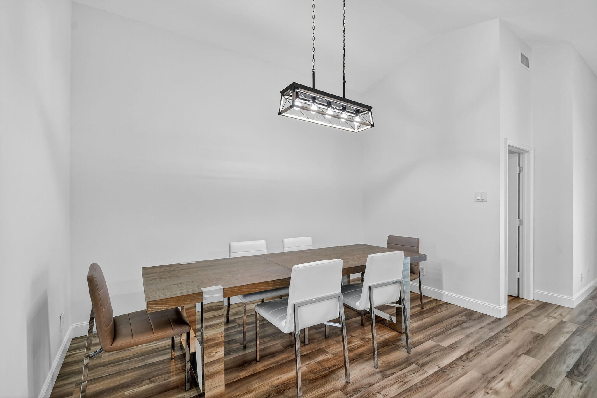 WELLINGTONS EDGE PAR 76 PH 1 - Residential Lease
