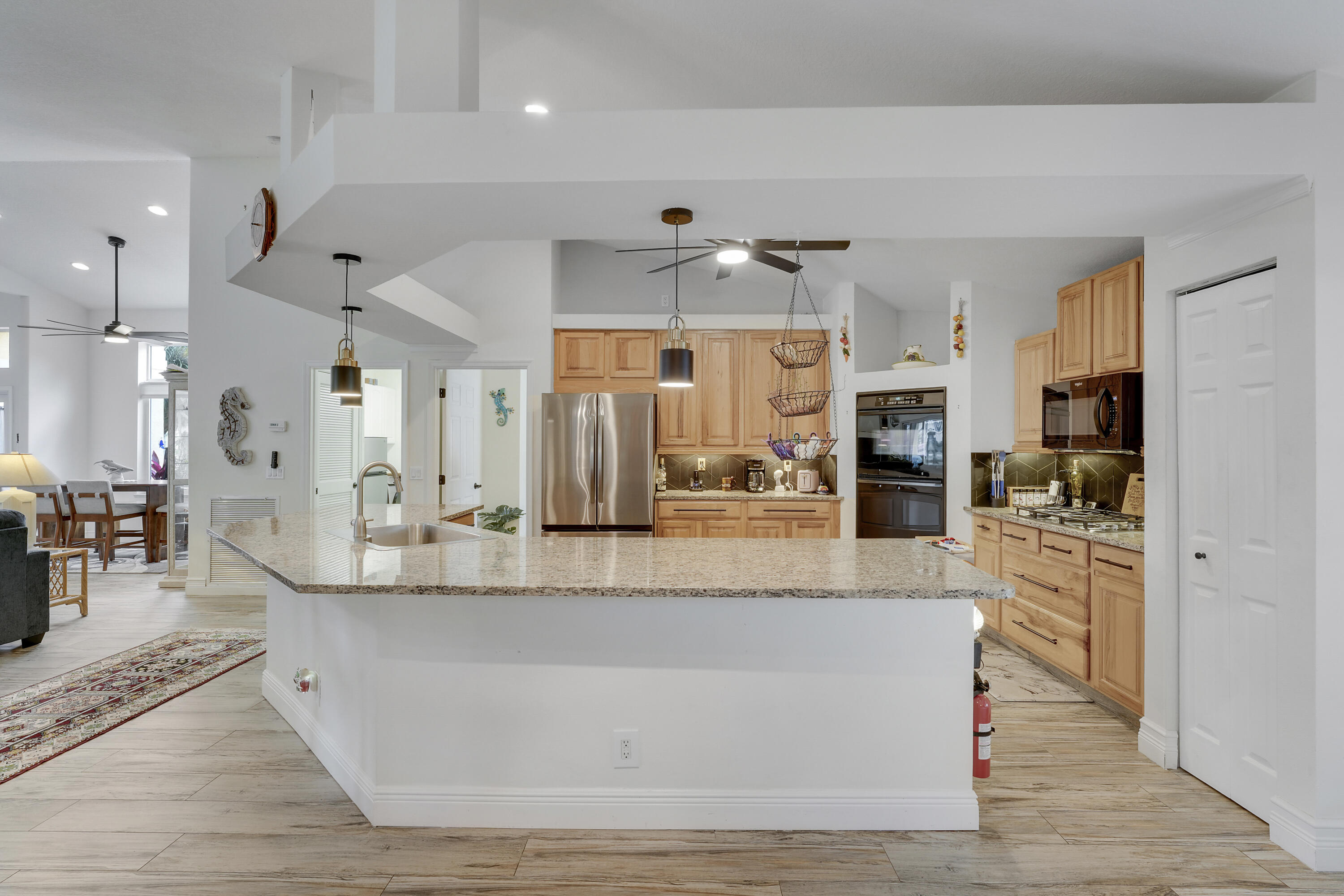 1590 SW Underwood Avenue, Port St Lucie, FL, 34953/$600,000 3 1590 SW Underwood Avenue