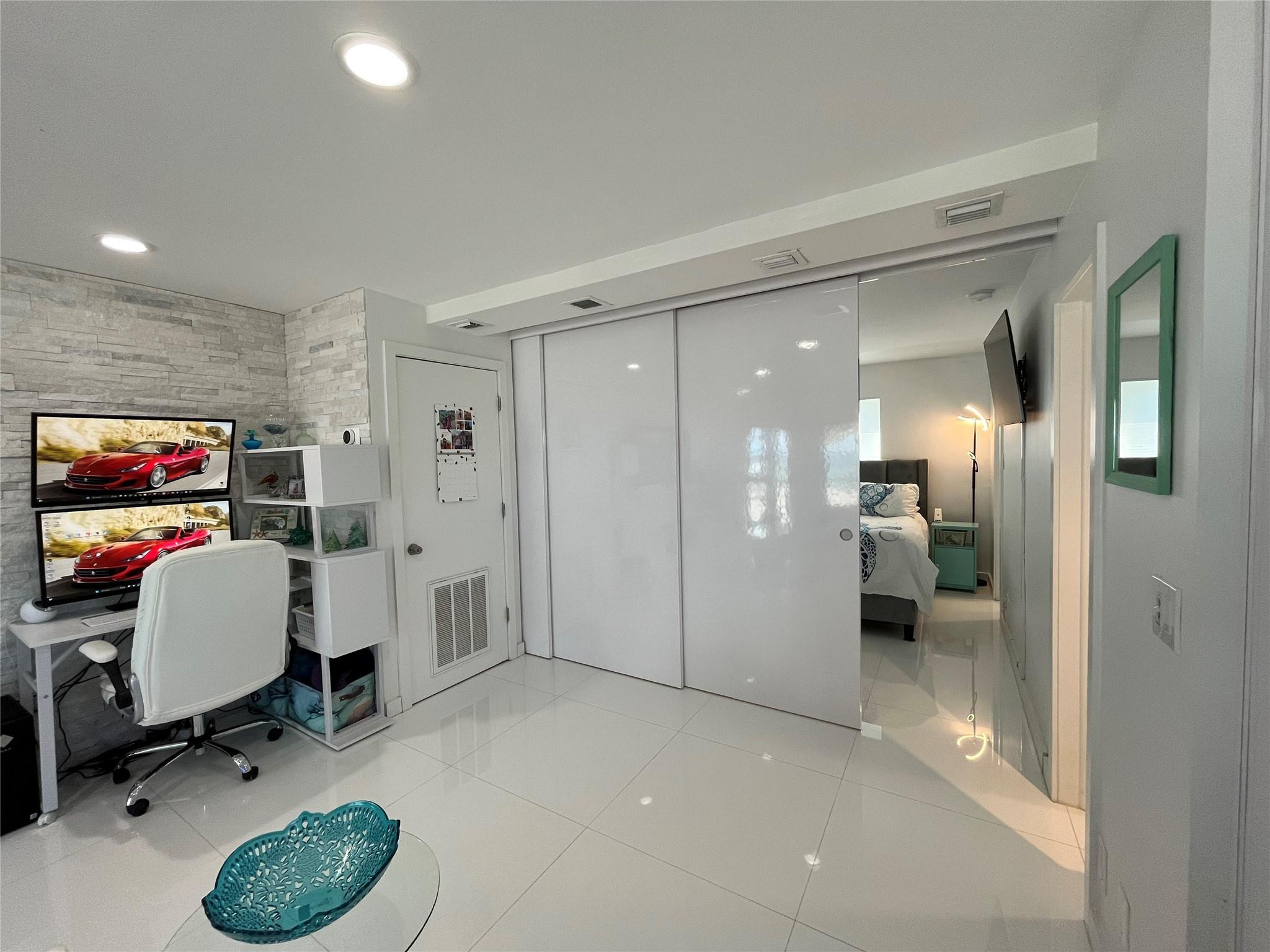 VIRGINIA ST CO-OP - Residential