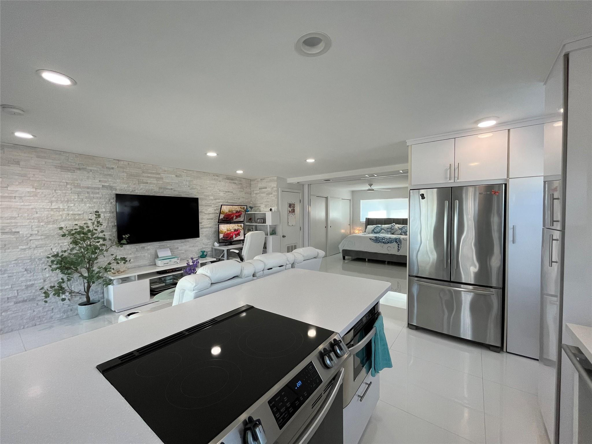 VIRGINIA ST CO-OP - Residential