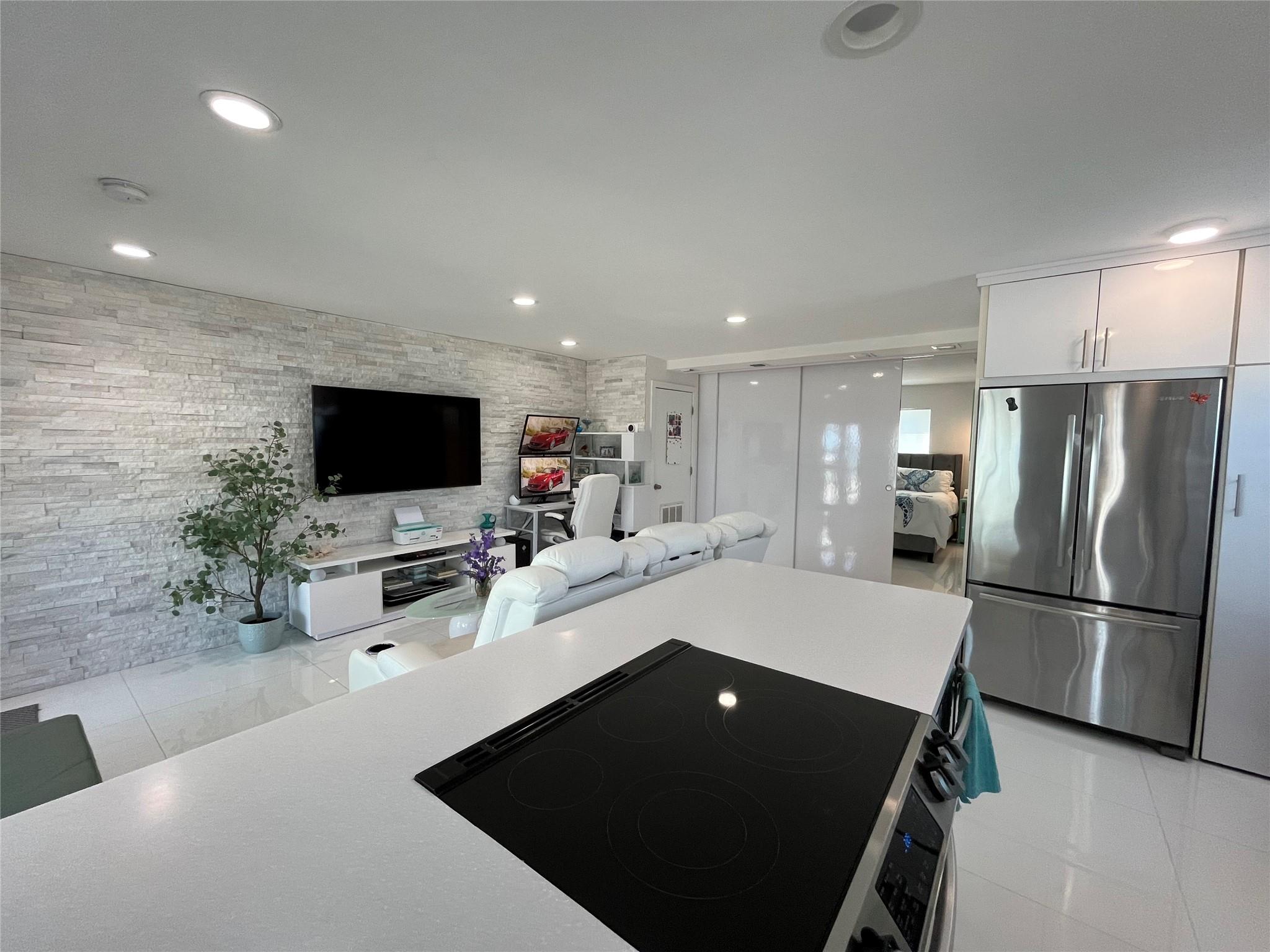 VIRGINIA ST CO-OP - Residential