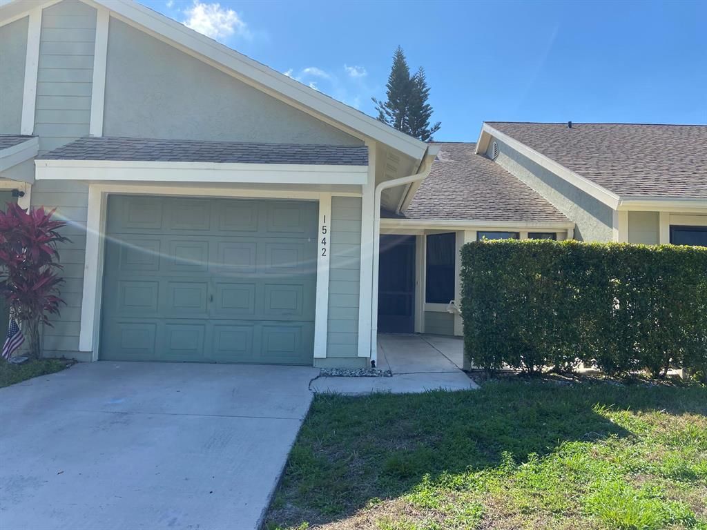 Photo of 1542 SE Hatfield Court, Port Saint Lucie, FL 34952 (MLS # R10695825)
