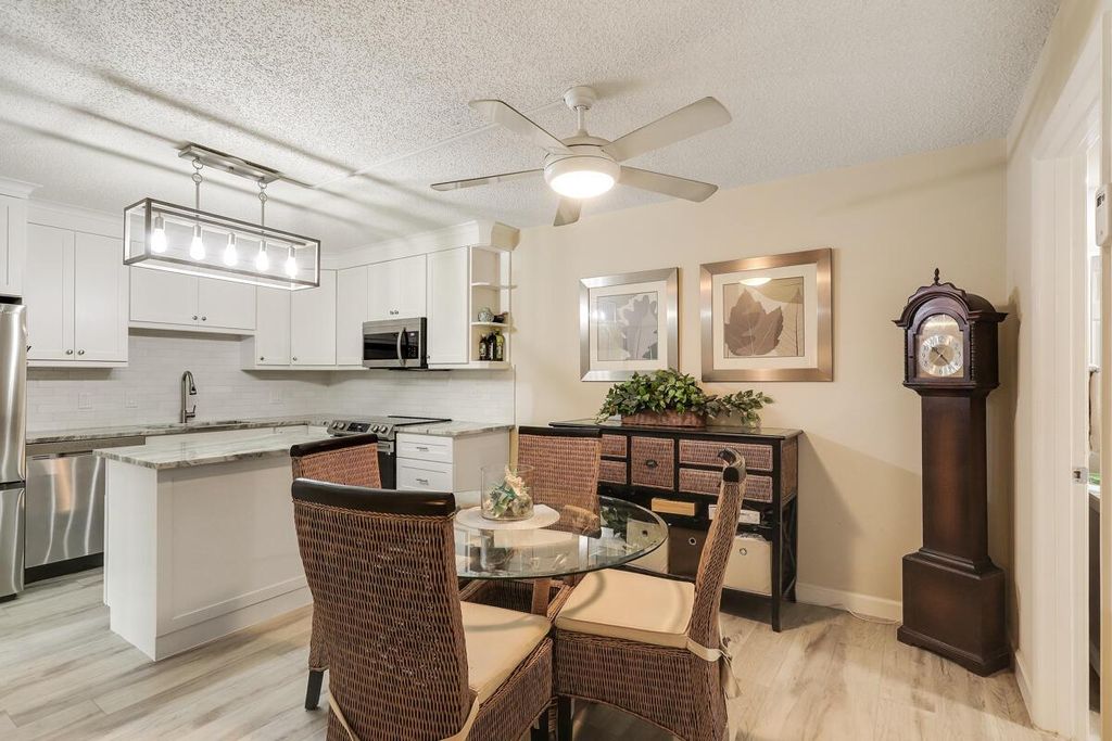 Photo of 408 4th Lane, Palm Beach Gardens, FL 33418 (MLS # R10950265)