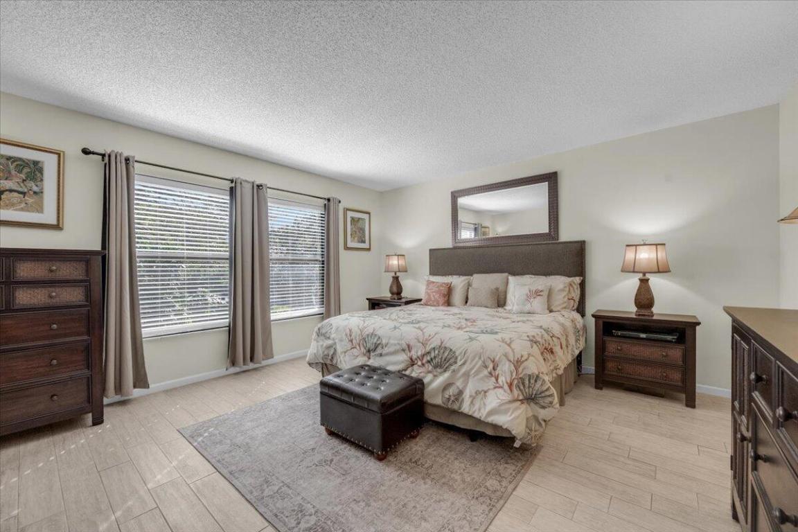 OCEAN PARKS CONDO - Residential