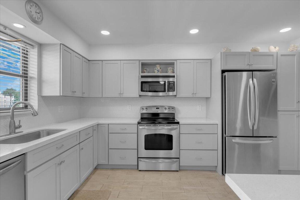 OCEAN PARKS CONDO - Residential