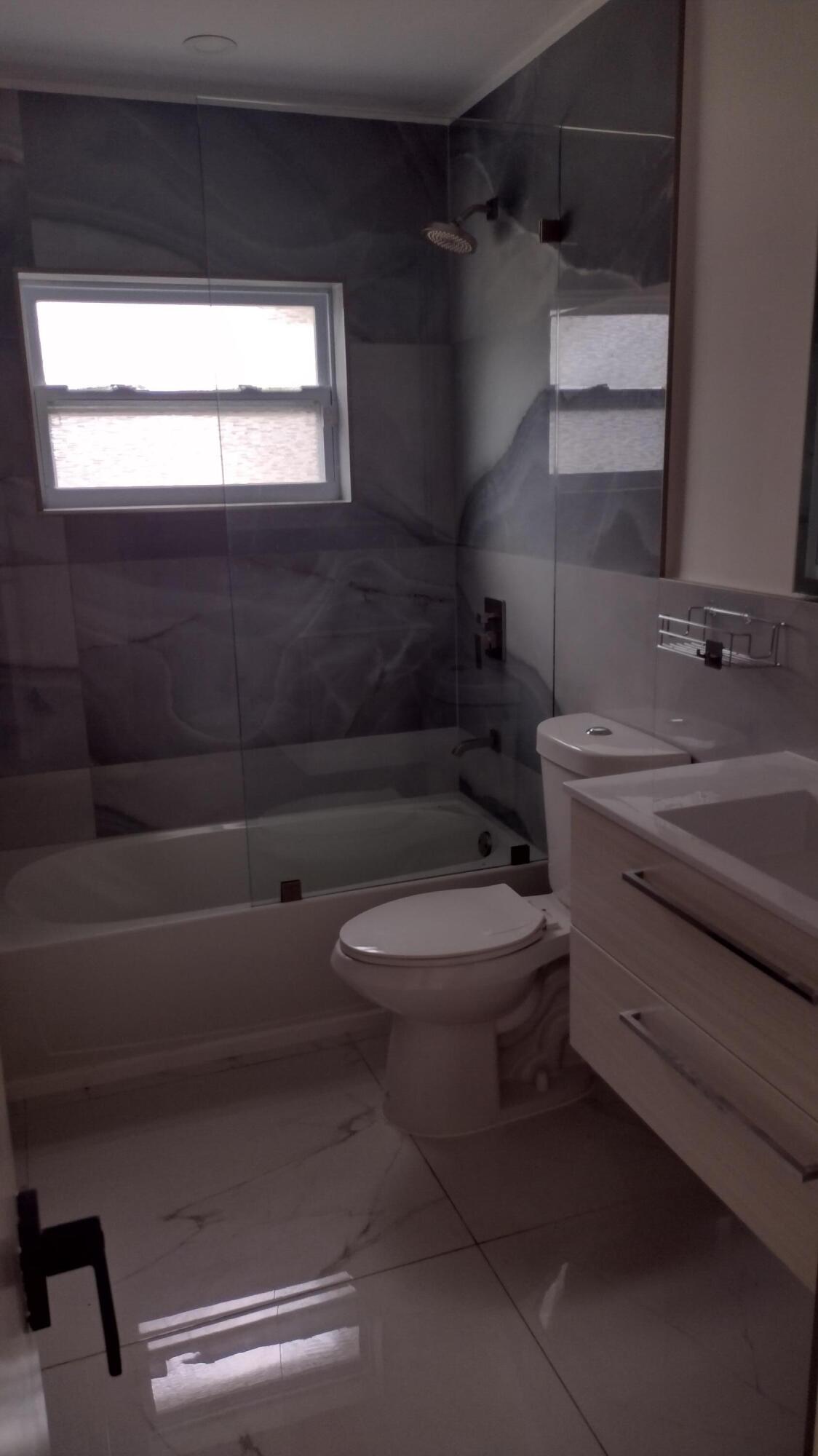 SANDALFOOT COVE SEC 2 - Residential Lease