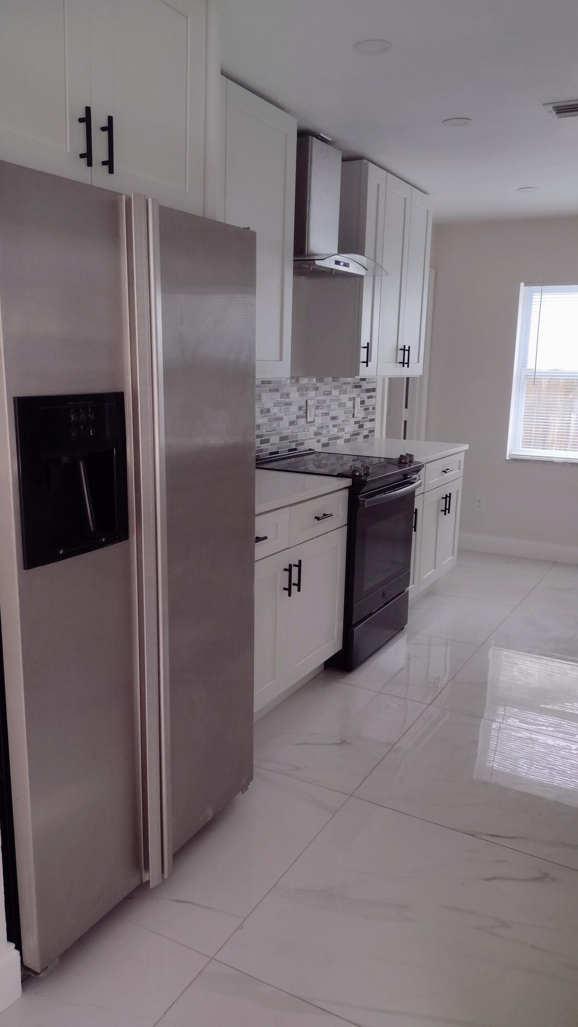 SANDALFOOT COVE SEC 2 - Residential Lease