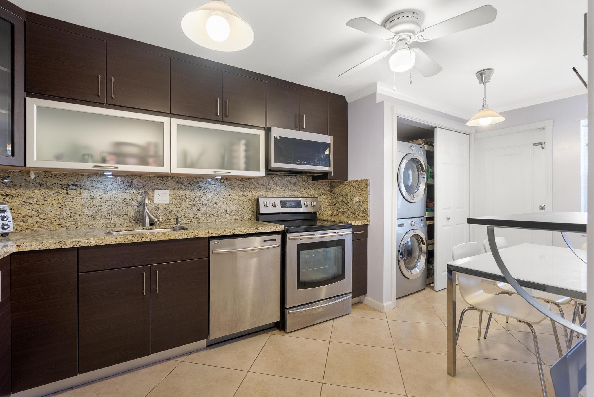 3001 S Palm Aire Dr 206