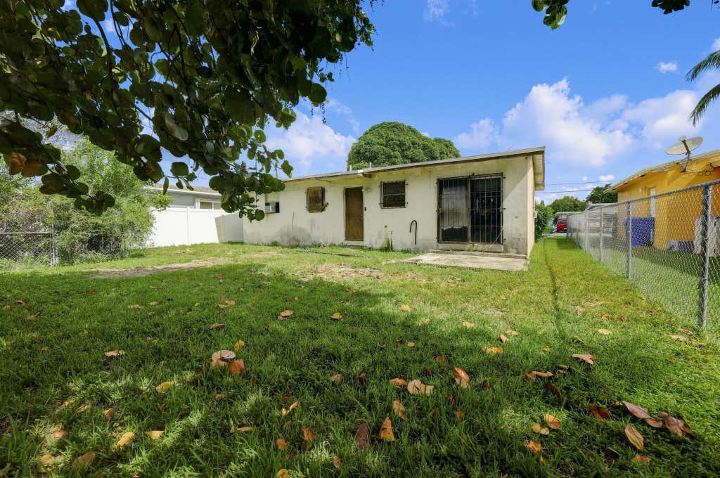 Photo of 5450 FLETCHER Street, Hollywood, FL 33021 (MLS # B26063729)