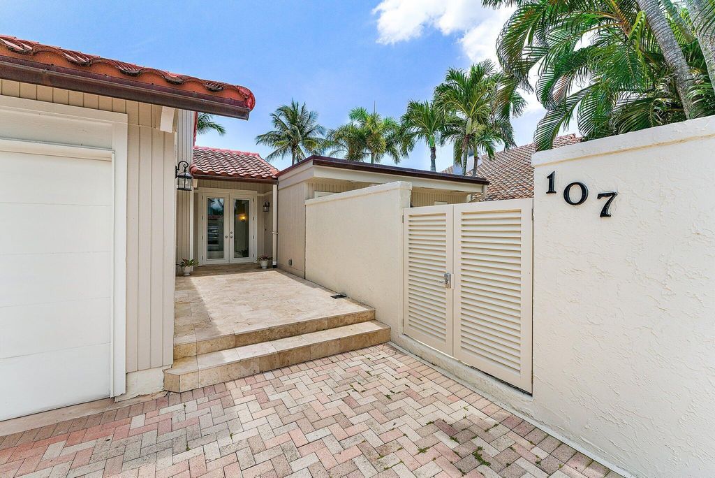 Photo of 107 Mako Lane, Jupiter, FL 33477 (MLS # R10900184)