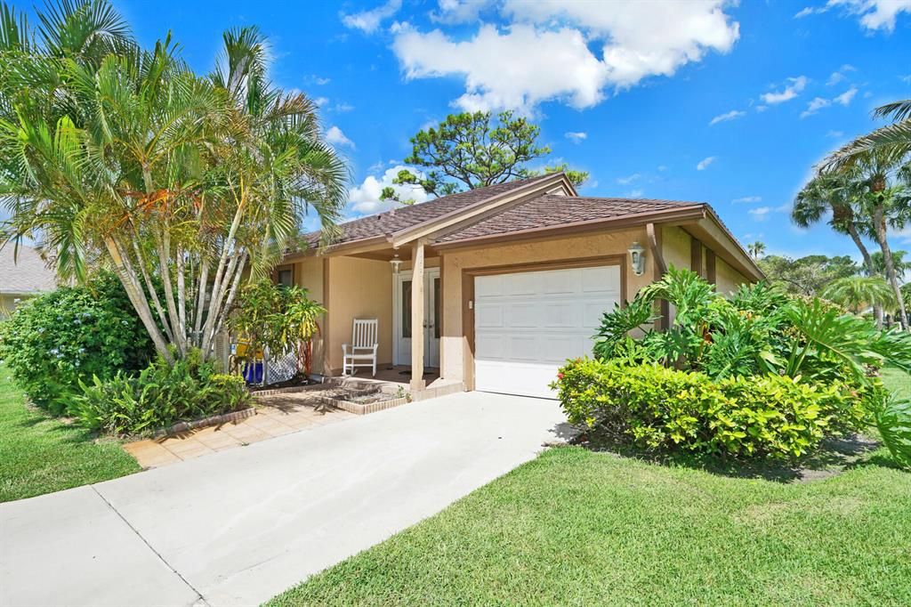 Photo of 6250 Brandon Street, West Palm Beach, FL 33418 (MLS # R10728862)