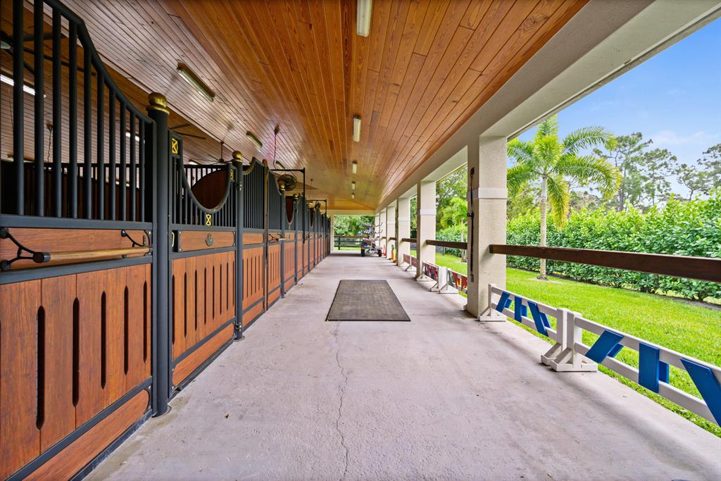 PADDOCK PARK 2 OF WELLING - Residential