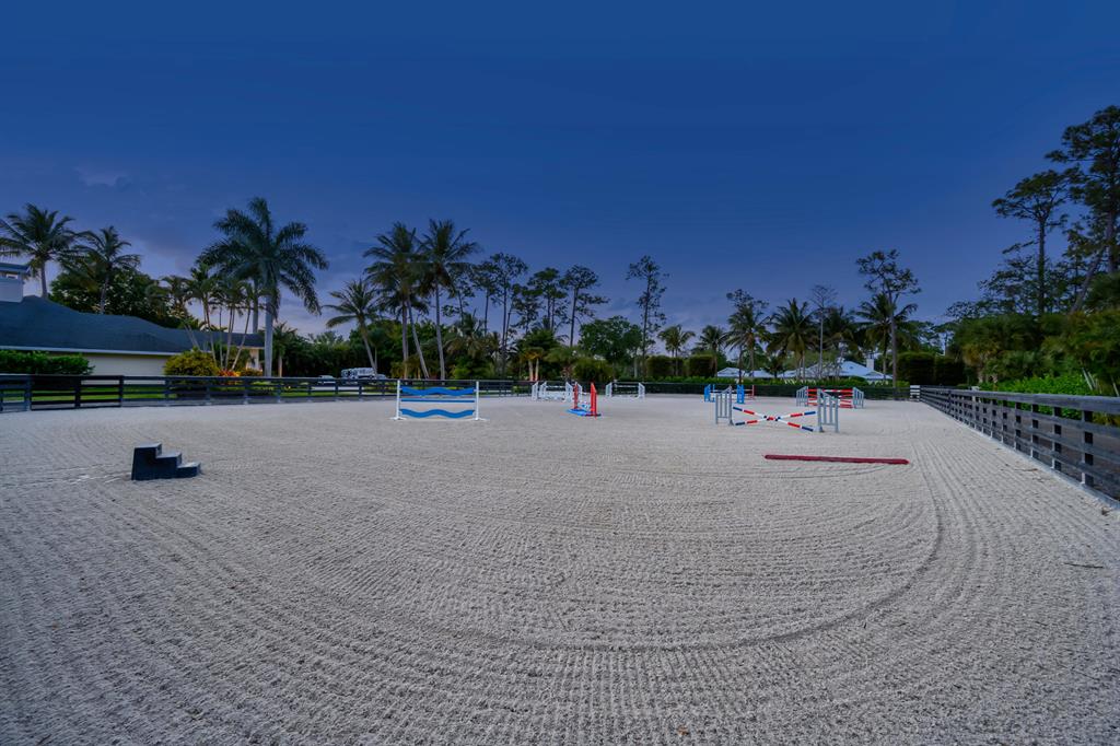 PADDOCK PARK 2 OF WELLING - Residential