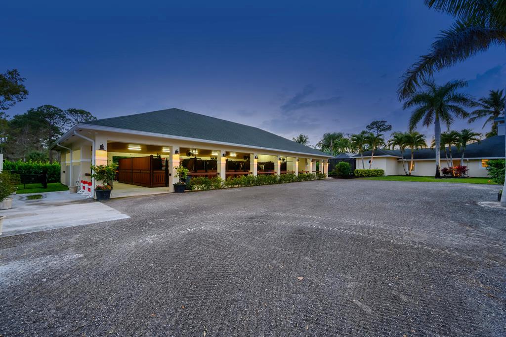 PADDOCK PARK 2 OF WELLING - Residential