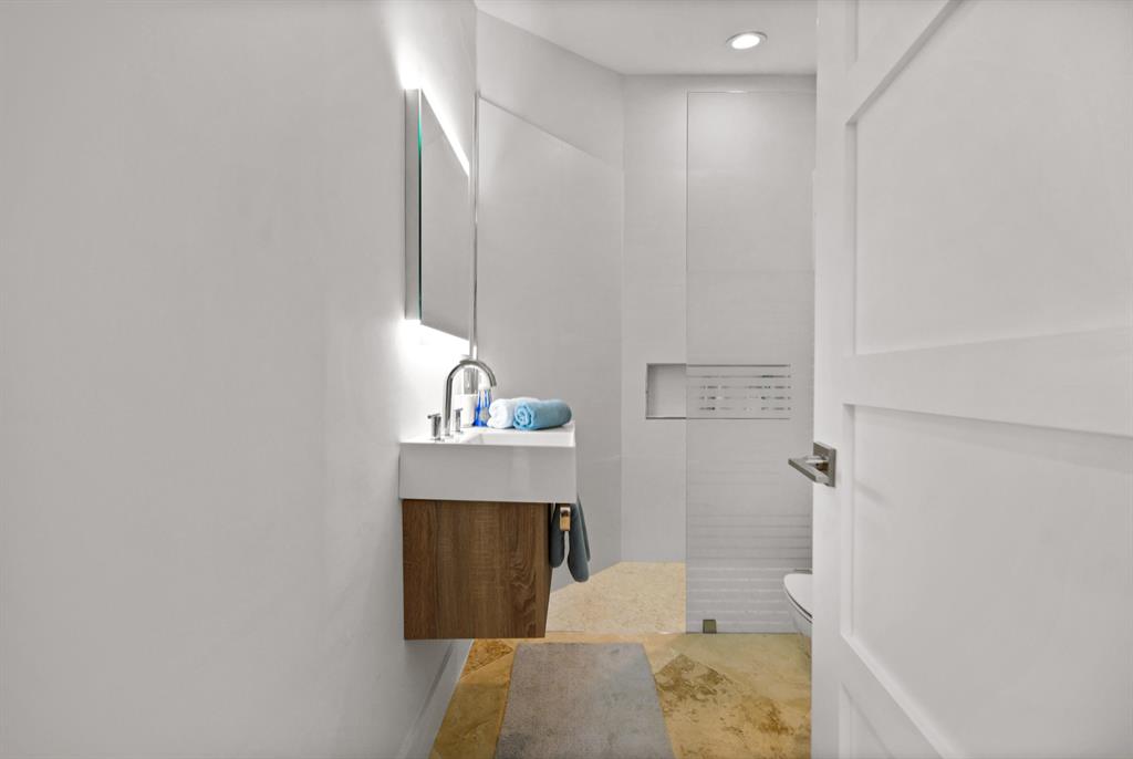 PADDOCK PARK 2 OF WELLING - Residential