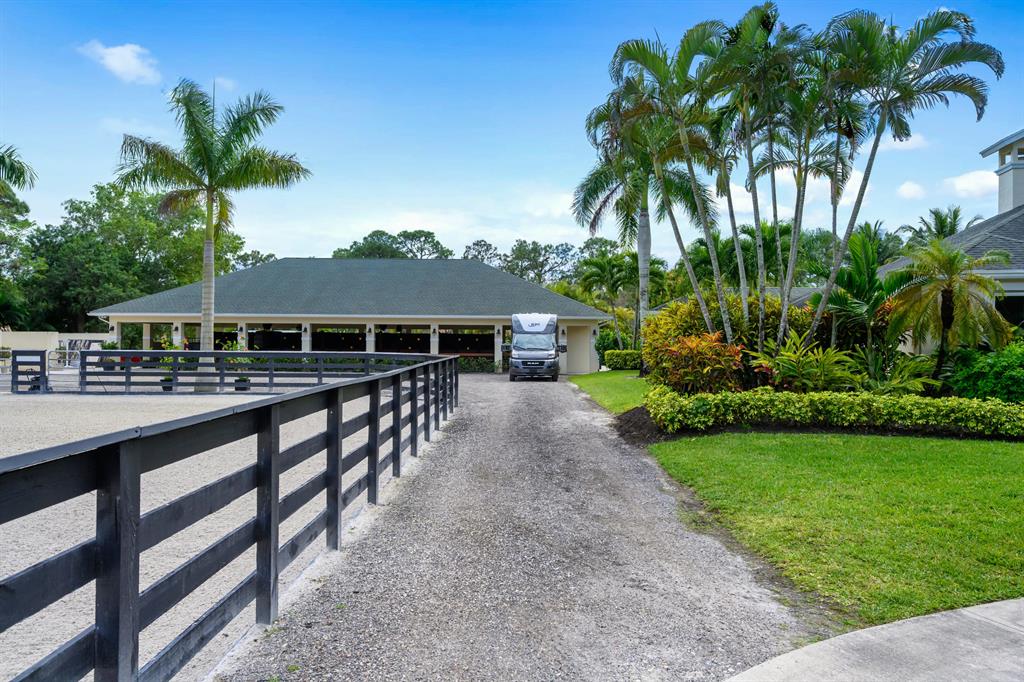 PADDOCK PARK 2 OF WELLING - Residential