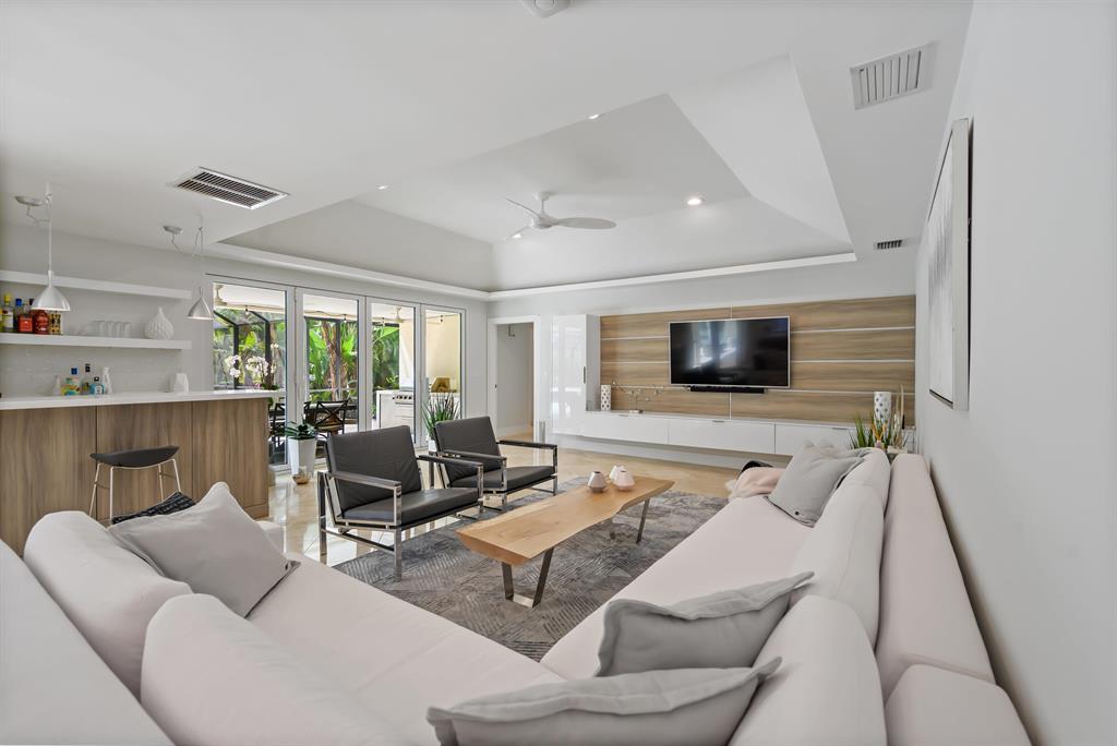 PADDOCK PARK 2 OF WELLING - Residential