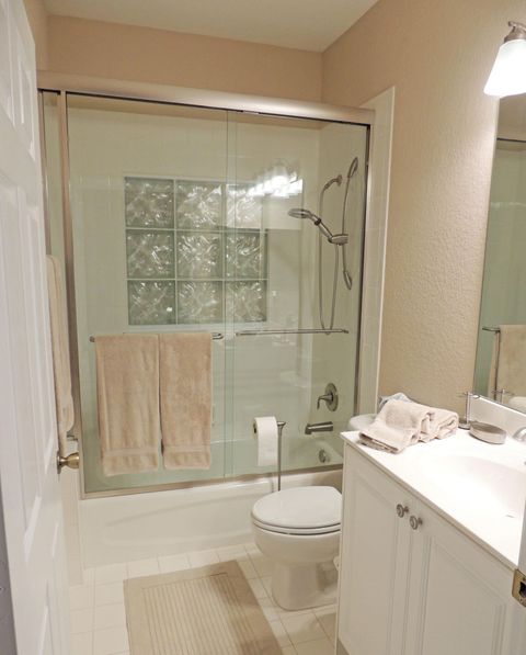 A home in Port Saint Lucie