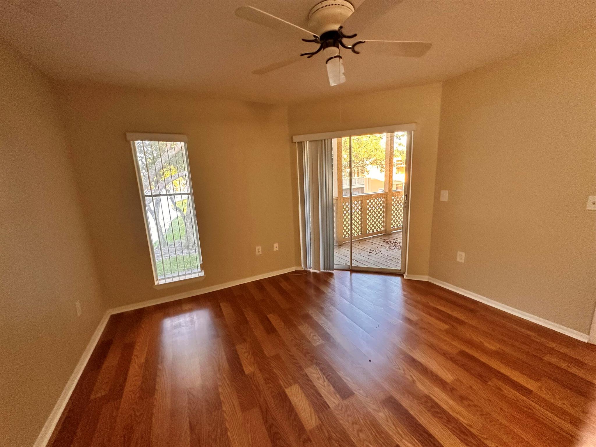 PALM LAKE CONDO - Residential Lease
