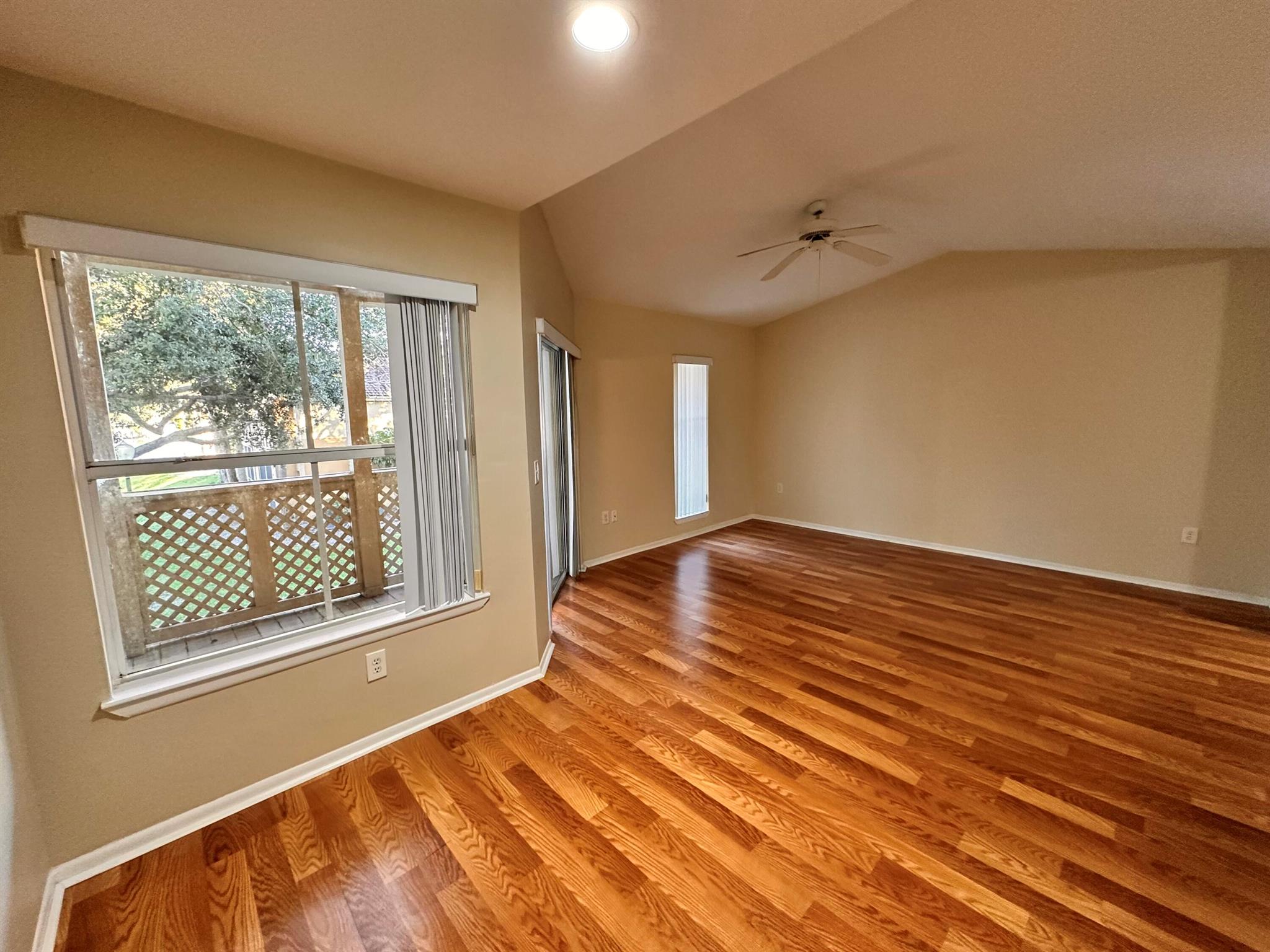 PALM LAKE CONDO - Residential Lease