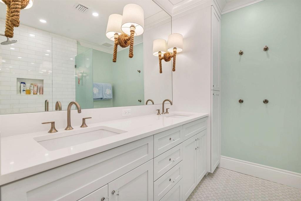 TOLEDO - Residential