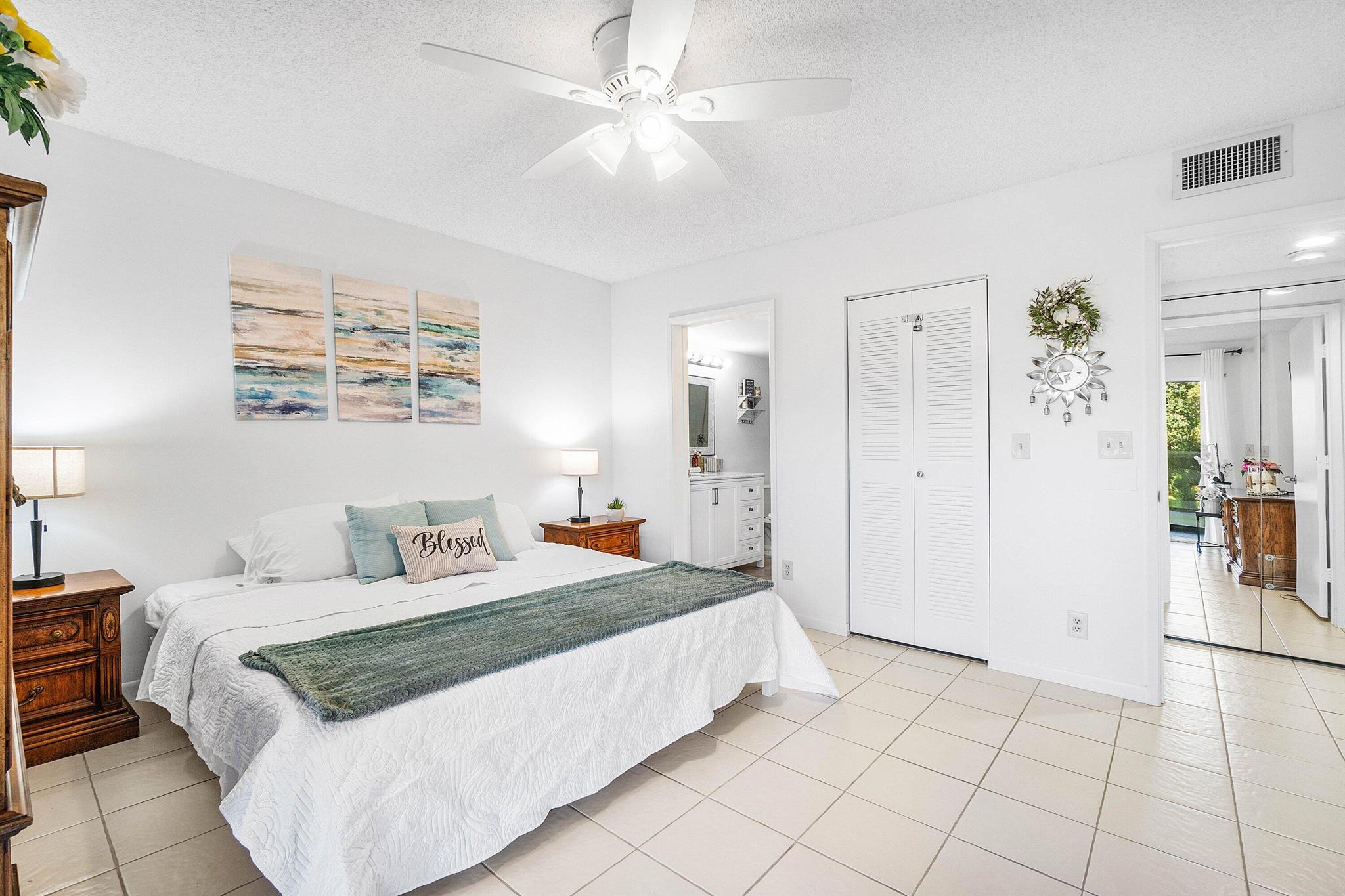 HUNTINGTON LAKES SEC FOUR - Residential Lease