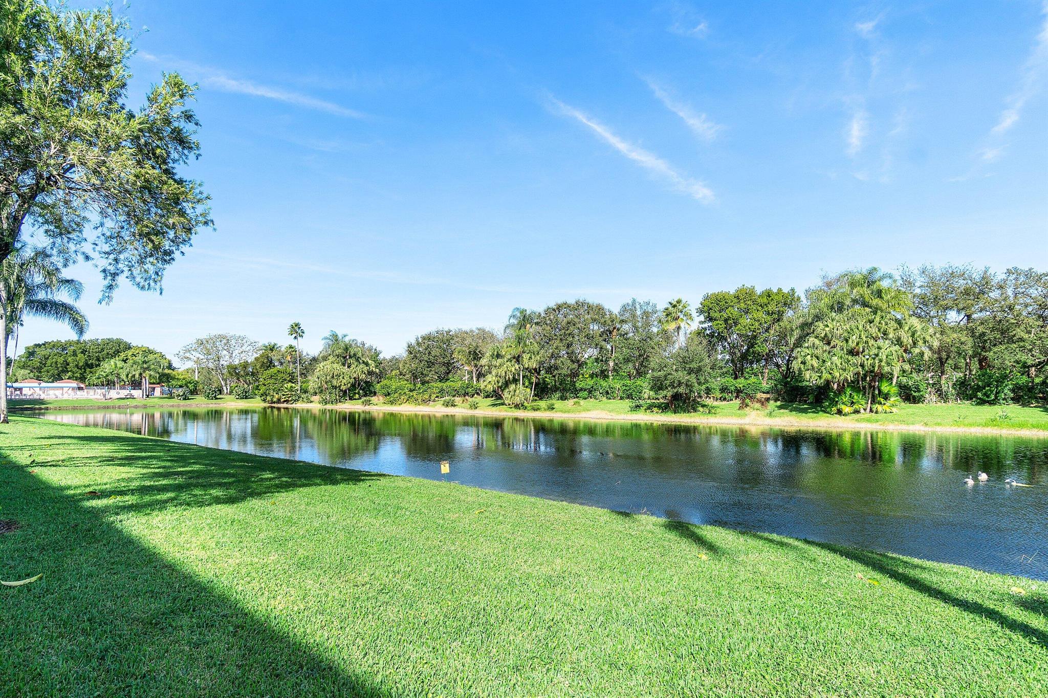 HUNTINGTON LAKES SEC FOUR - Residential Lease