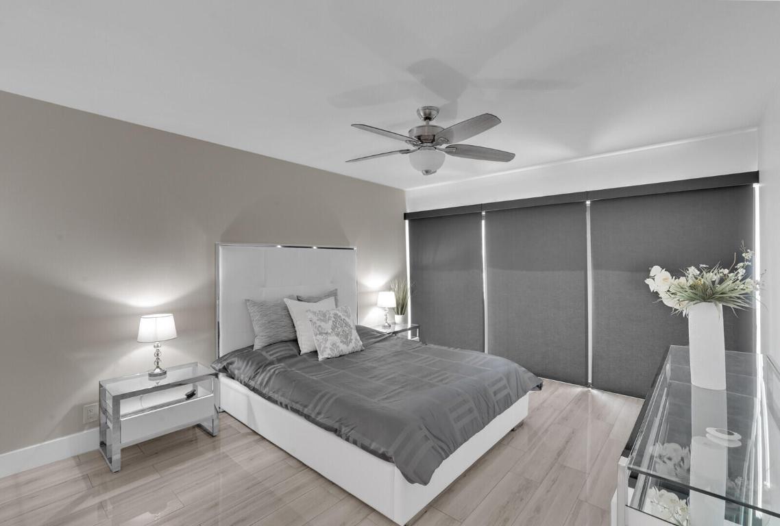 TWELVE OAKS CONDO - Residential