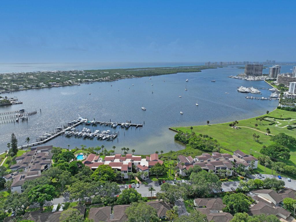 TWELVE OAKS CONDO - Residential