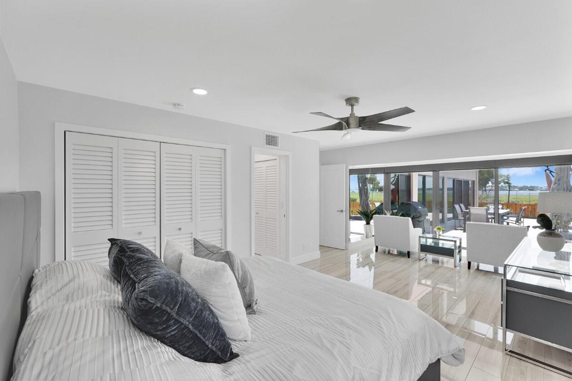 TWELVE OAKS CONDO - Residential