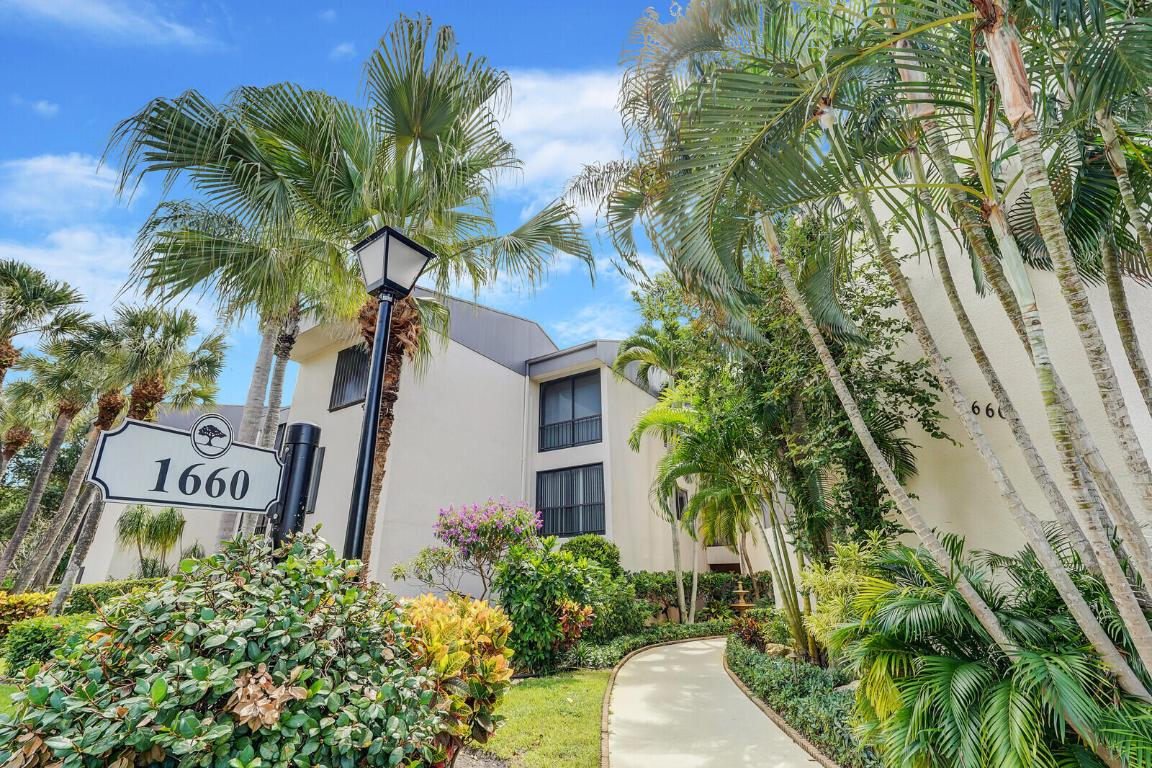 TWELVE OAKS CONDO - Residential