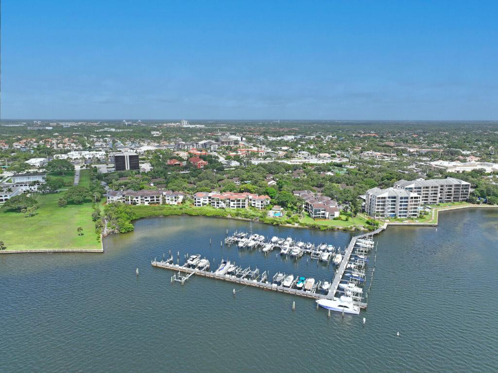 TWELVE OAKS CONDO - Residential