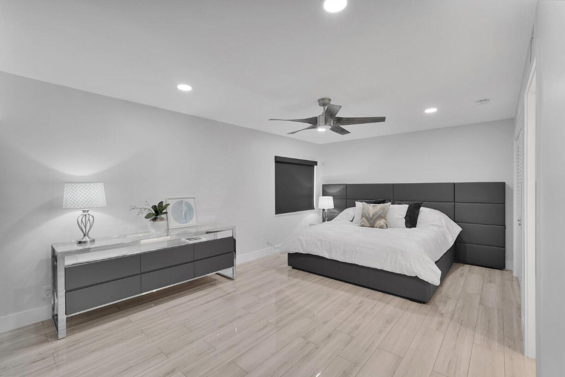 TWELVE OAKS CONDO - Residential