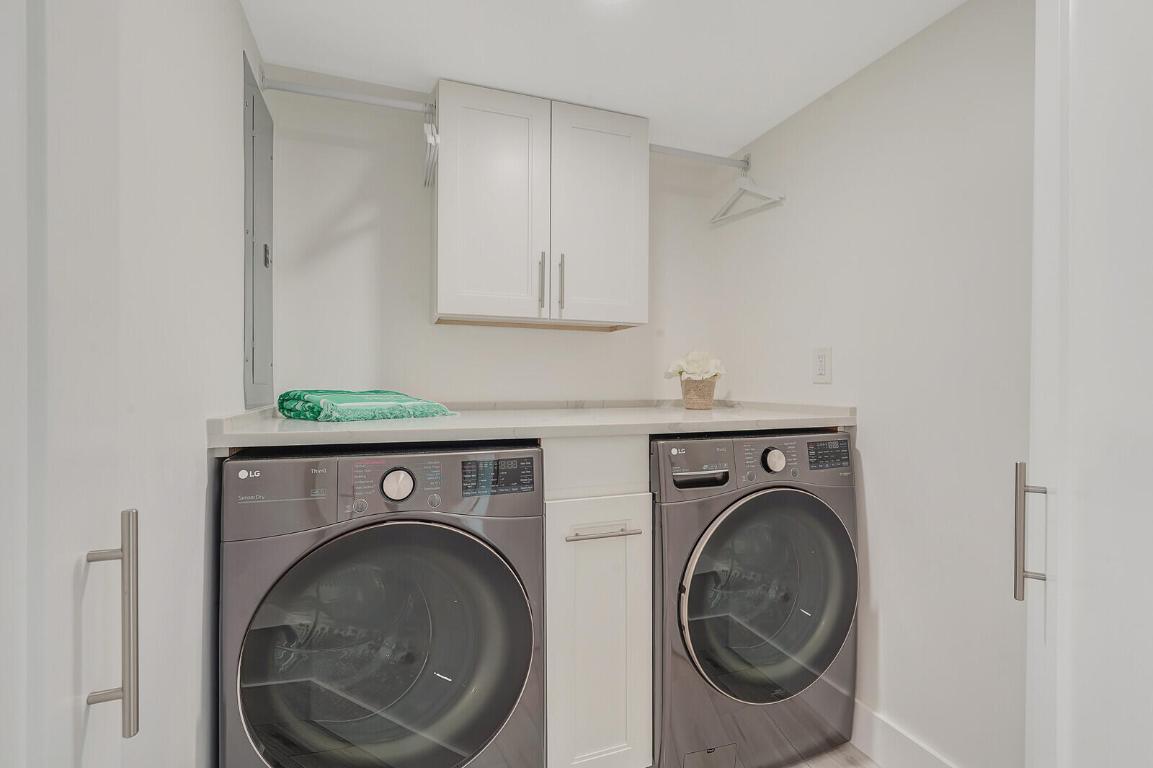 TWELVE OAKS CONDO - Residential