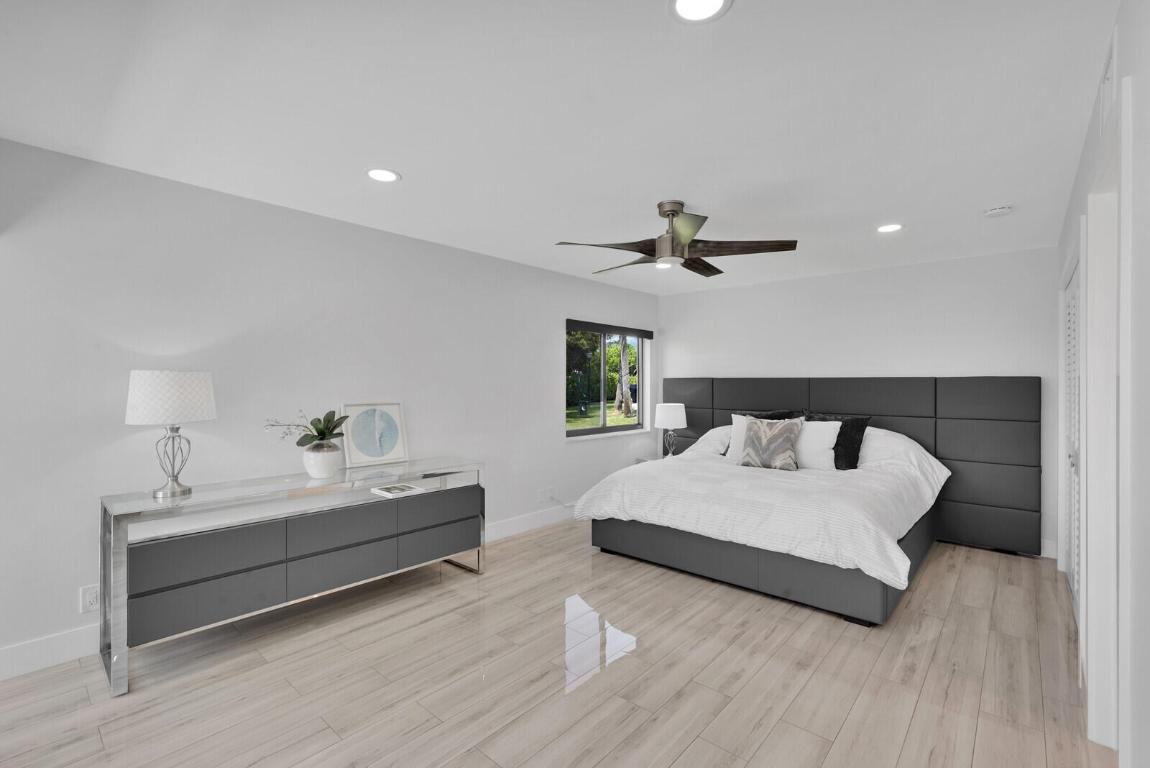 TWELVE OAKS CONDO - Residential