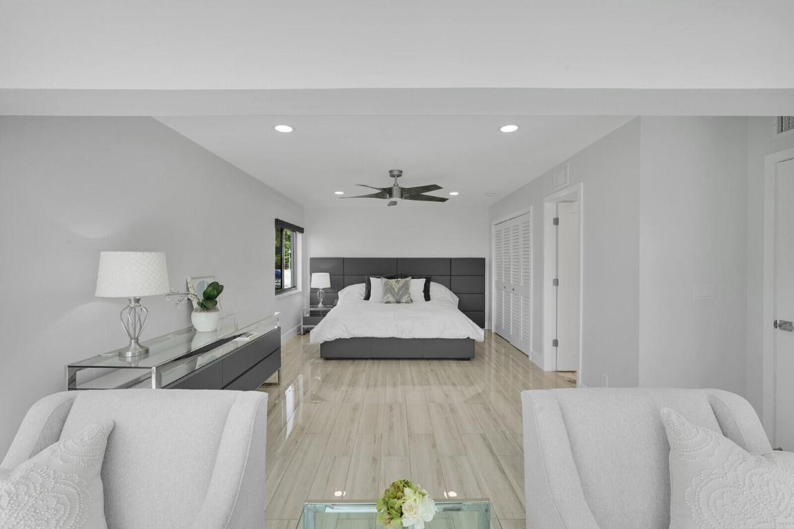 TWELVE OAKS CONDO - Residential