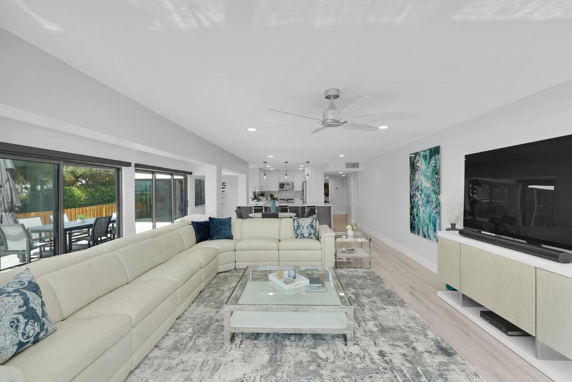 TWELVE OAKS CONDO - Residential