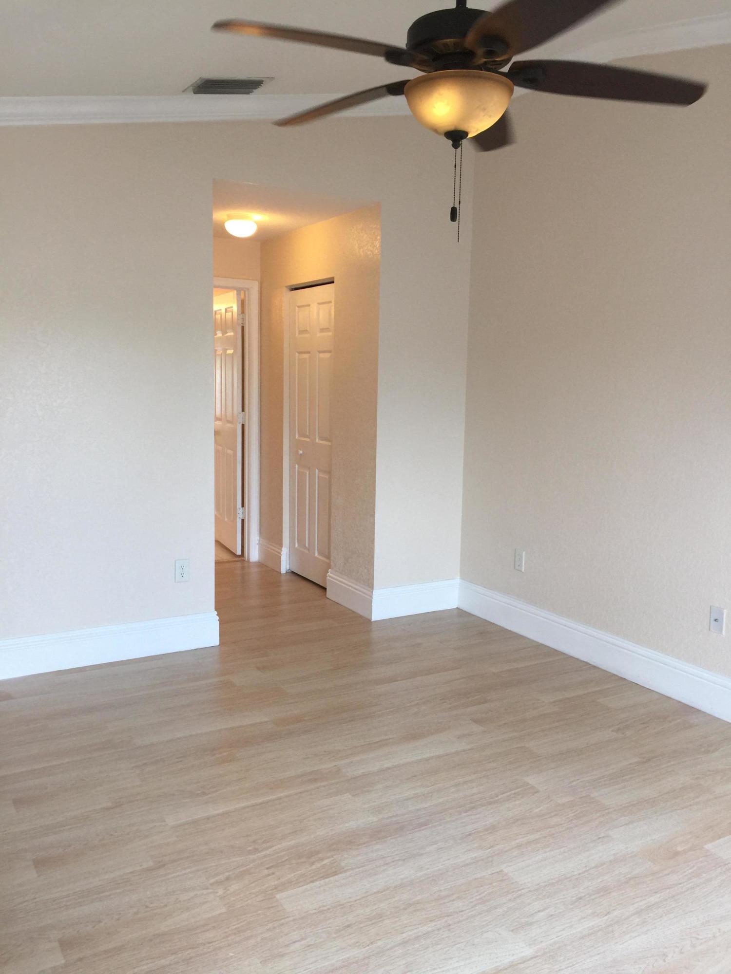 VICTORIA WOODS 4 - Residential Lease