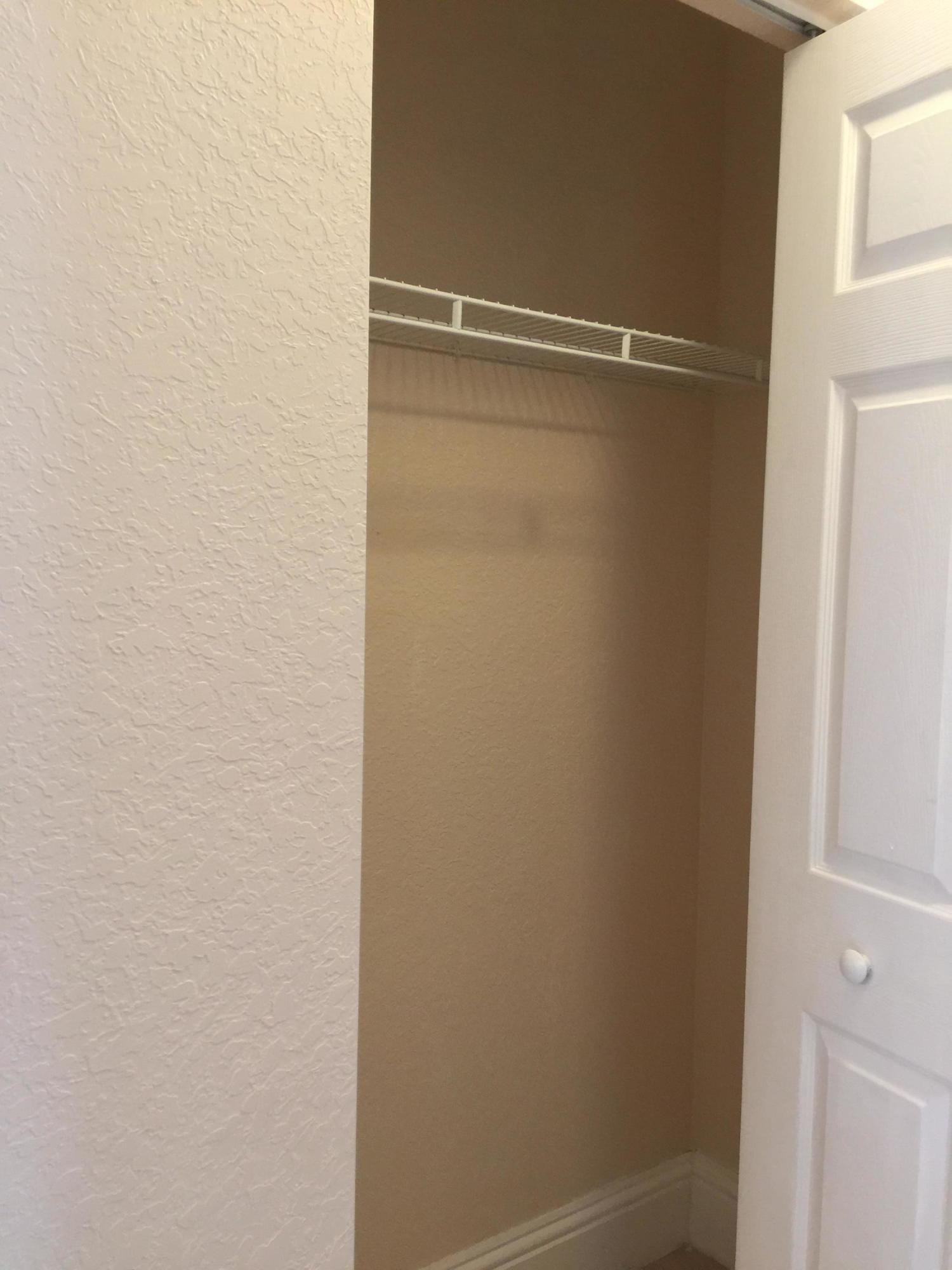 VICTORIA WOODS 4 - Residential Lease