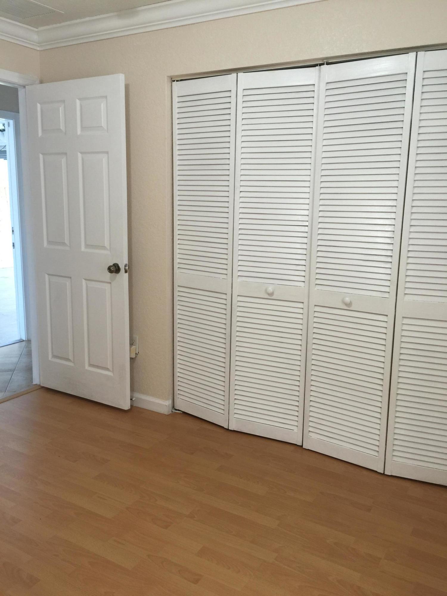 VICTORIA WOODS 4 - Residential Lease