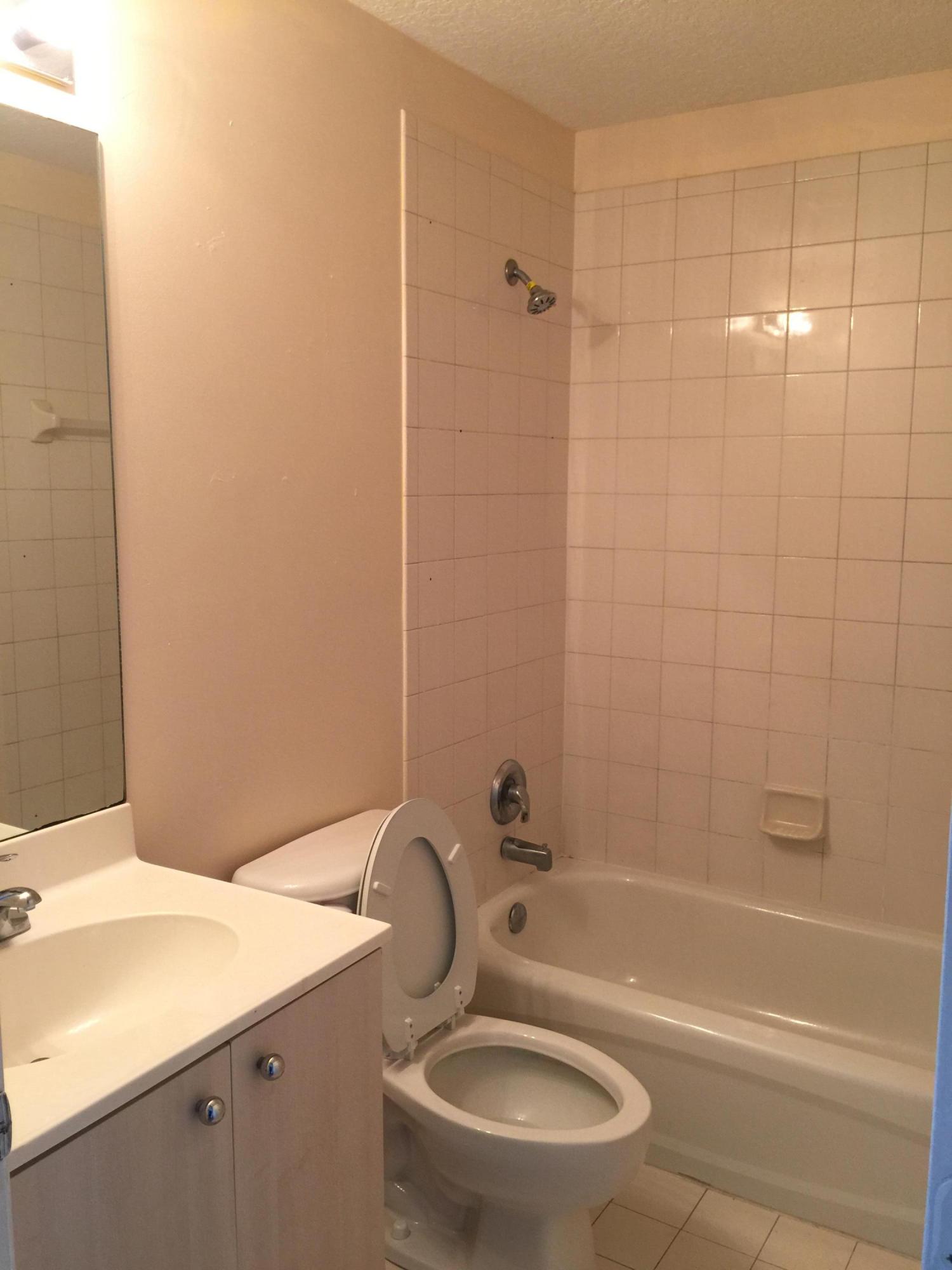 VICTORIA WOODS 4 - Residential Lease