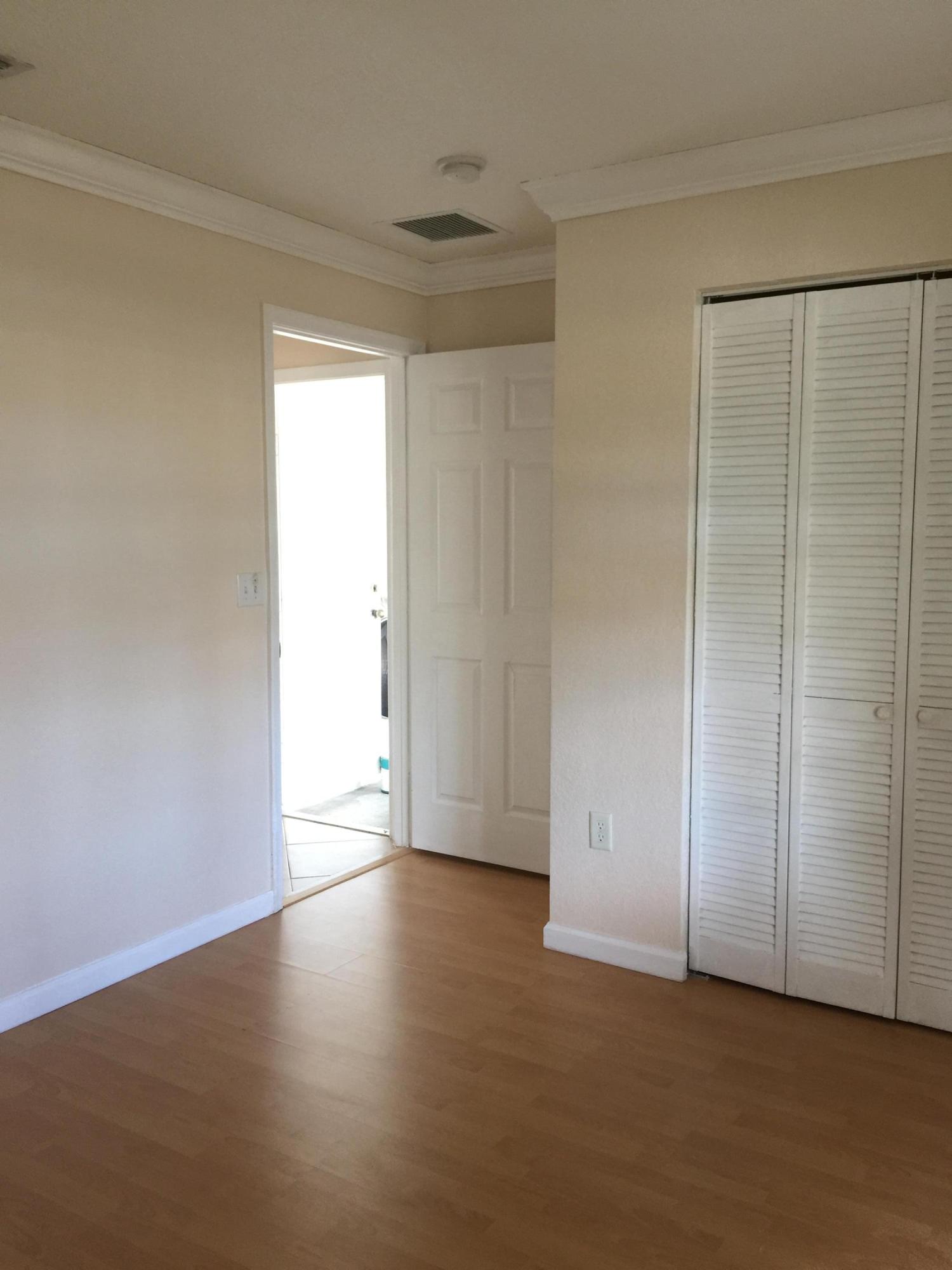 VICTORIA WOODS 4 - Residential Lease