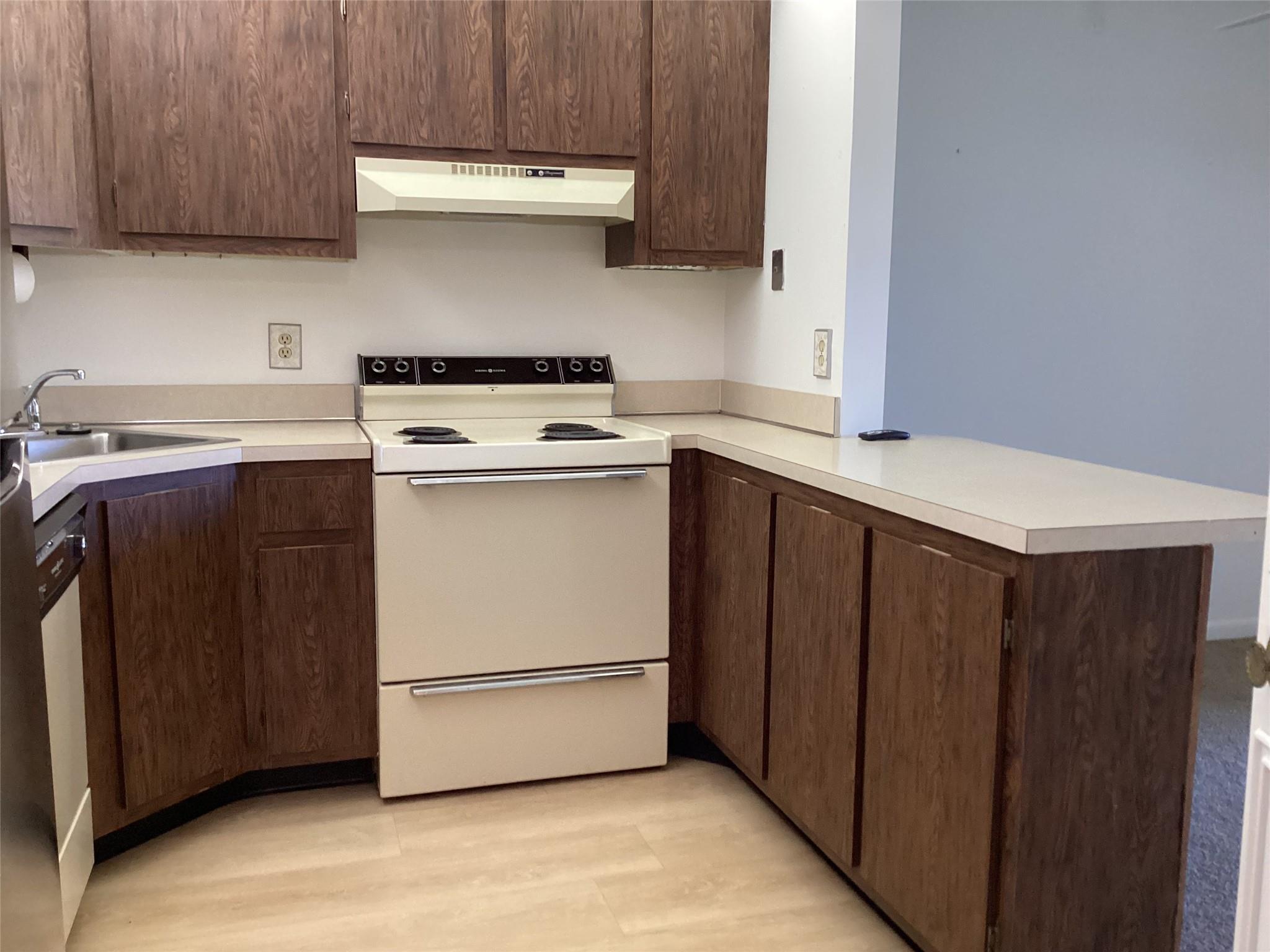 PINE RIDGE SOUTH IV - Residential