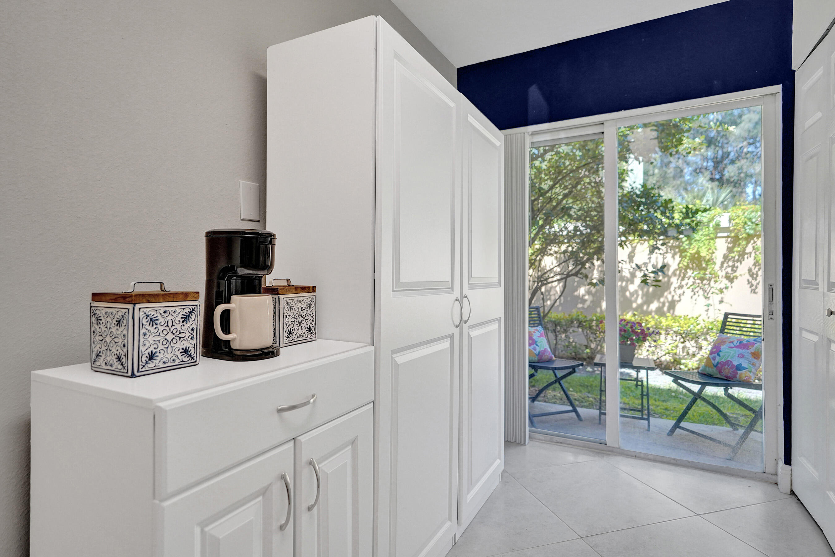 COVE AT BRIAR BAY CONDO - Residential