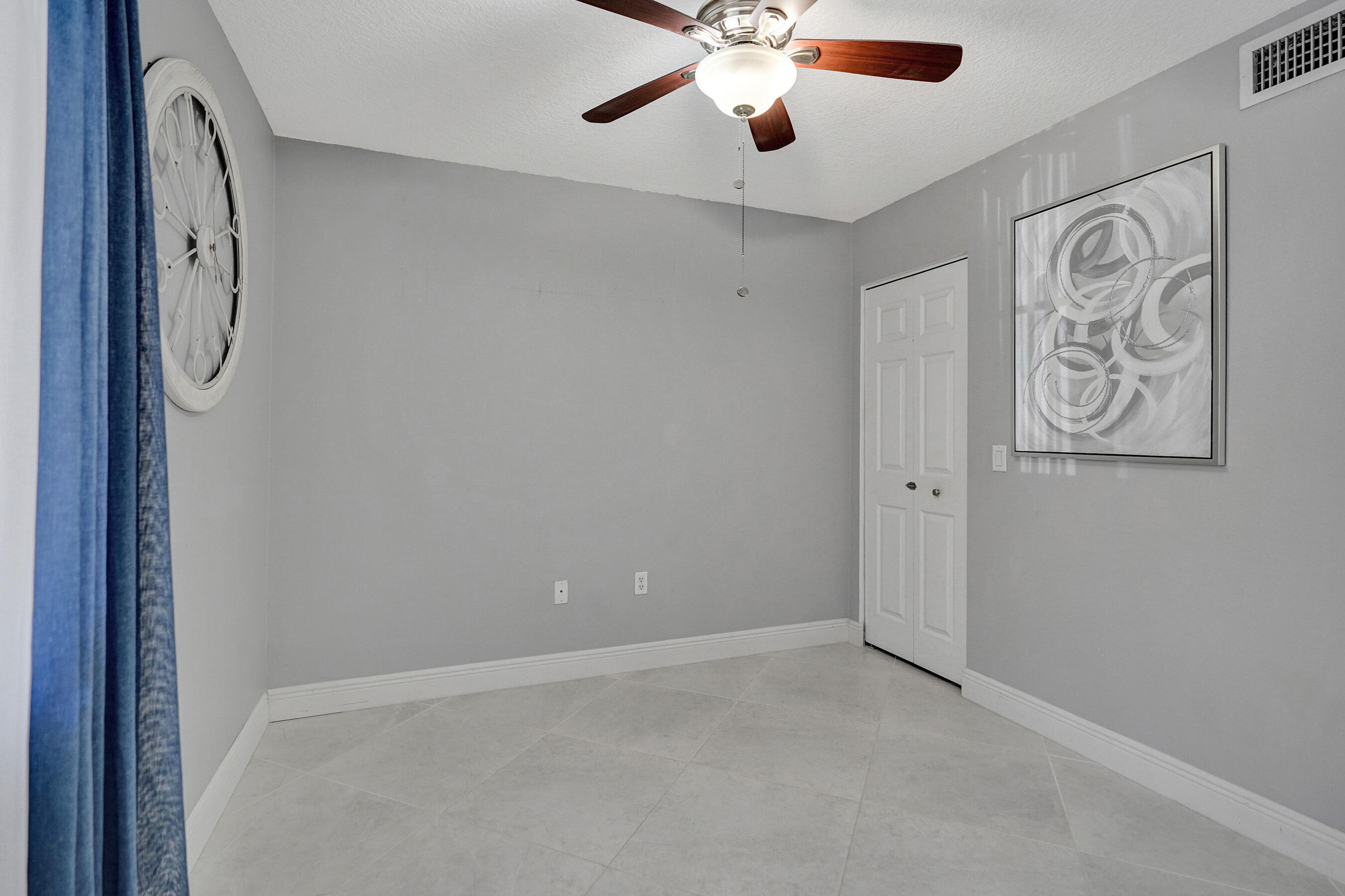 COVE AT BRIAR BAY CONDO - Residential