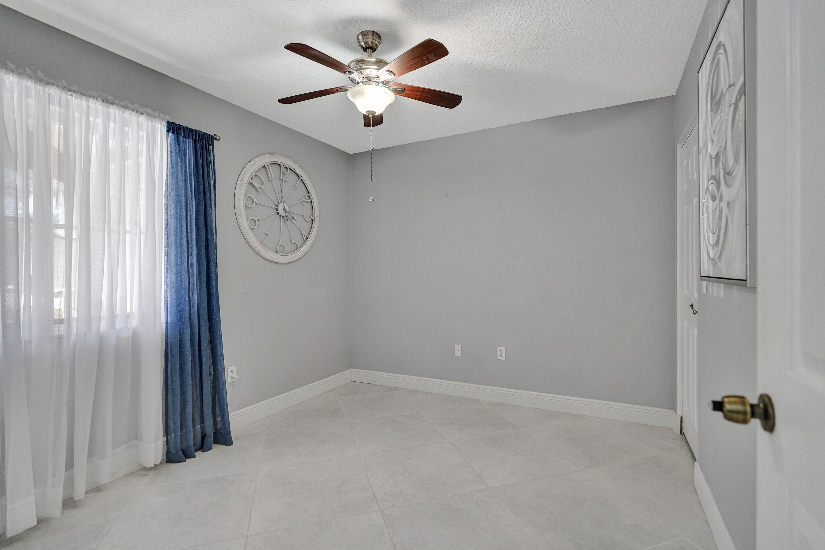 COVE AT BRIAR BAY CONDO - Residential