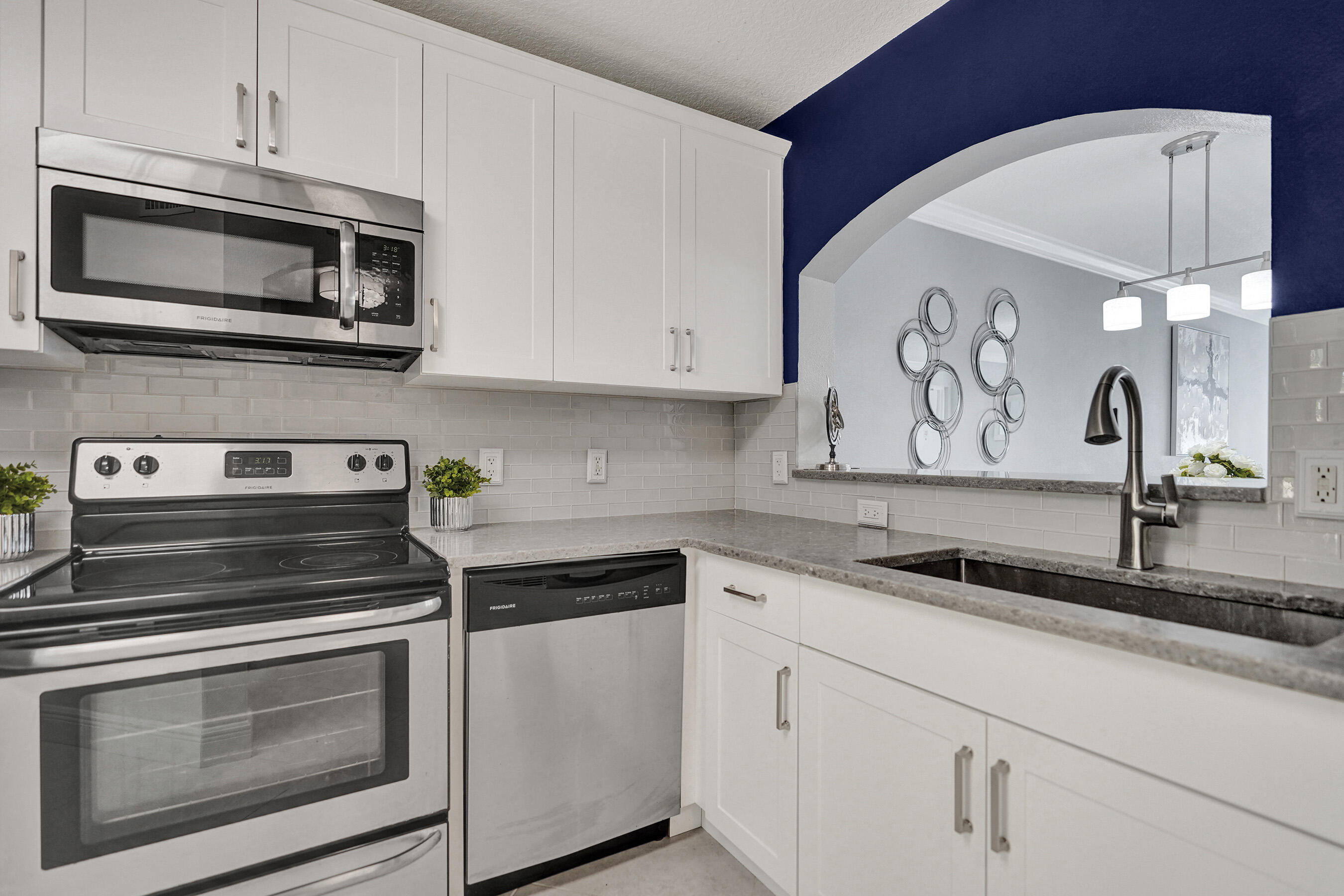 COVE AT BRIAR BAY CONDO - Residential