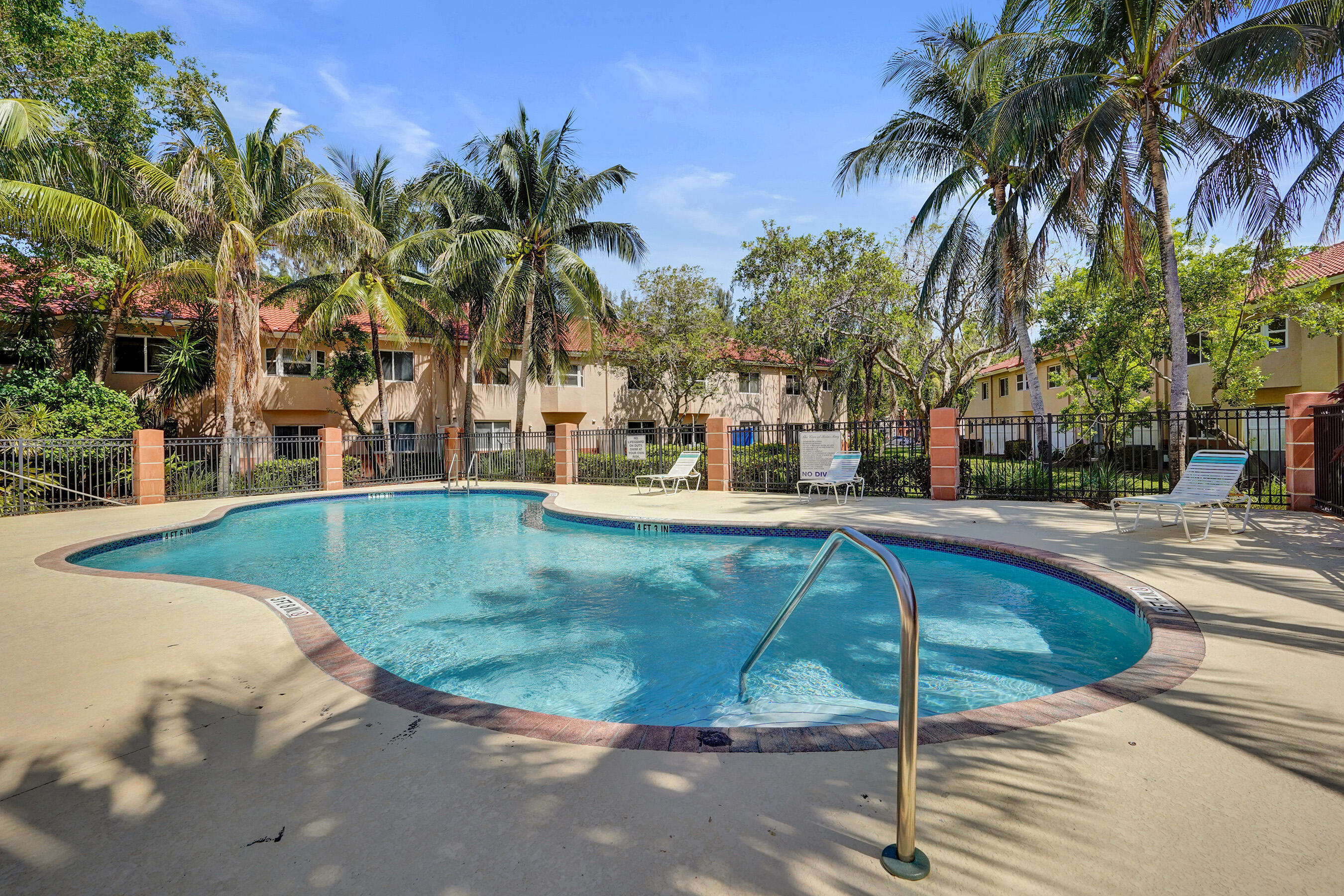 COVE AT BRIAR BAY CONDO - Residential