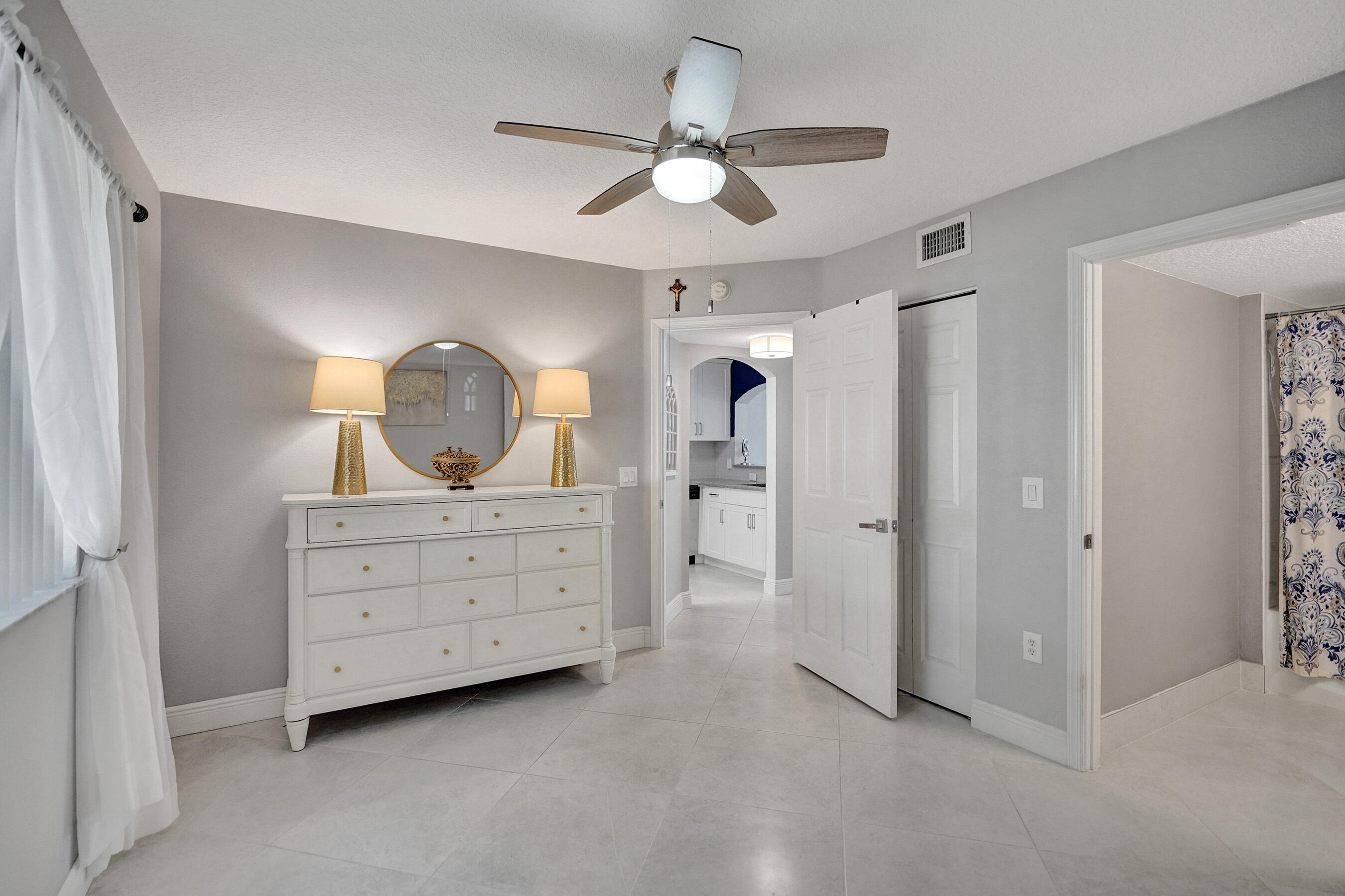 COVE AT BRIAR BAY CONDO - Residential